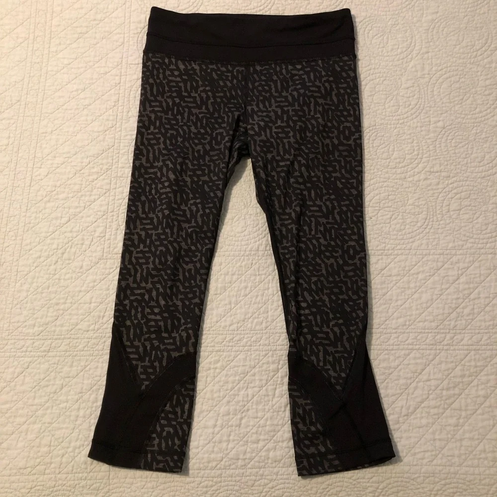 Lululemon Run:Inspire Crop II leggings. Size 6.